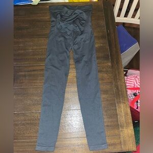 Blanqi Everyday Maternity Belly Support Crop Leggings Gray Size Medium